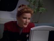 ariane179254_StarTrekVoyager_1x01_1x02-Caretaker_1122.jpg