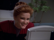 ariane179254_StarTrekVoyager_1x01_1x02-Caretaker_1126.jpg