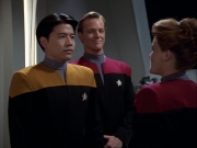 ariane179254_StarTrekVoyager_1x01_1x02-Caretaker_1175.jpg
