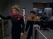 Filename=ariane179254_StarTrekVoyager_1x01_1x02-Caretaker_1225.jpg
Filesize=112KiB
Dimensions=1024x768
Date added=Jul 22, 2016 ariane179254_StarTrekVoyager_1x01_1x02-Caretaker_1225.jpg