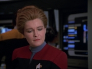 ariane179254_StarTrekVoyager_1x01_1x02-Caretaker_1236.jpg
