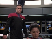 ariane179254_StarTrekVoyager_1x01_1x02-Caretaker_1245.jpg