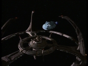 ariane179254_StarTrekVoyager_1x01_1x02-Caretaker_1281.jpg