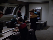 ariane179254_StarTrekVoyager_1x01_1x02-Caretaker_1312.jpg