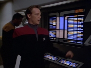 ariane179254_StarTrekVoyager_1x01_1x02-Caretaker_1321.jpg