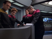 ariane179254_StarTrekVoyager_1x01_1x02-Caretaker_1517.jpg