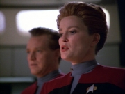 ariane179254_StarTrekVoyager_1x01_1x02-Caretaker_1594.jpg