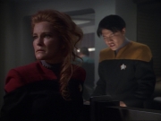 ariane179254_StarTrekVoyager_1x01_1x02-Caretaker_1801.jpg