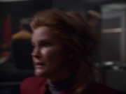 ariane179254_StarTrekVoyager_1x01_1x02-Caretaker_1804.jpg