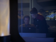 ariane179254_StarTrekVoyager_1x01_1x02-Caretaker_1909.jpg