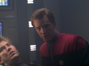 ariane179254_StarTrekVoyager_1x01_1x02-Caretaker_1932.jpg