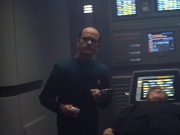 ariane179254_StarTrekVoyager_1x01_1x02-Caretaker_1980.jpg