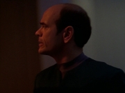ariane179254_StarTrekVoyager_1x01_1x02-Caretaker_1982.jpg