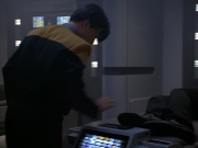 ariane179254_StarTrekVoyager_1x01_1x02-Caretaker_2046.jpg