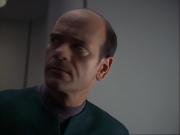 ariane179254_StarTrekVoyager_1x01_1x02-Caretaker_2062.jpg