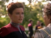 ariane179254_StarTrekVoyager_1x01_1x02-Caretaker_2286.jpg