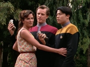 ariane179254_StarTrekVoyager_1x01_1x02-Caretaker_2318.jpg
