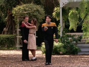 ariane179254_StarTrekVoyager_1x01_1x02-Caretaker_2333.jpg