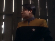 ariane179254_StarTrekVoyager_1x01_1x02-Caretaker_2438.jpg