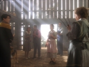 ariane179254_StarTrekVoyager_1x01_1x02-Caretaker_2442.jpg