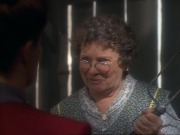 ariane179254_StarTrekVoyager_1x01_1x02-Caretaker_2459.jpg