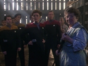 ariane179254_StarTrekVoyager_1x01_1x02-Caretaker_2464.jpg