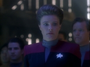ariane179254_StarTrekVoyager_1x01_1x02-Caretaker_2508.jpg