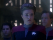 ariane179254_StarTrekVoyager_1x01_1x02-Caretaker_2509.jpg
