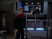ariane179254_StarTrekVoyager_1x01_1x02-Caretaker_2634.jpg