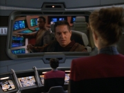 ariane179254_StarTrekVoyager_1x01_1x02-Caretaker_2647.jpg