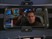 ariane179254_StarTrekVoyager_1x01_1x02-Caretaker_2662.jpg