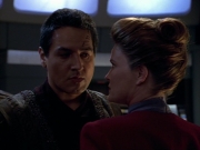 ariane179254_StarTrekVoyager_1x01_1x02-Caretaker_2778.jpg