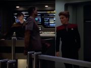 ariane179254_StarTrekVoyager_1x01_1x02-Caretaker_2875.jpg