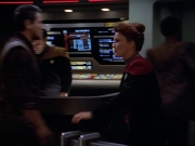 ariane179254_StarTrekVoyager_1x01_1x02-Caretaker_2876.jpg