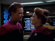ariane179254_StarTrekVoyager_1x01_1x02-Caretaker_2894.jpg