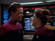 ariane179254_StarTrekVoyager_1x01_1x02-Caretaker_2895.jpg