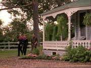ariane179254_StarTrekVoyager_1x01_1x02-Caretaker_2912.jpg