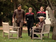 ariane179254_StarTrekVoyager_1x01_1x02-Caretaker_2955.jpg
