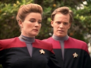 ariane179254_StarTrekVoyager_1x01_1x02-Caretaker_3046.jpg