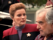ariane179254_StarTrekVoyager_1x01_1x02-Caretaker_3050.jpg