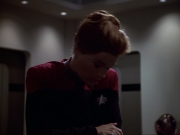 ariane179254_StarTrekVoyager_1x01_1x02-Caretaker_3262.jpg