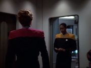 ariane179254_StarTrekVoyager_1x01_1x02-Caretaker_3267.jpg