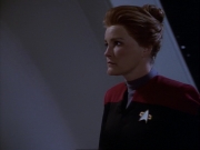 ariane179254_StarTrekVoyager_1x01_1x02-Caretaker_3493.jpg