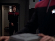 ariane179254_StarTrekVoyager_1x01_1x02-Caretaker_3534.jpg
