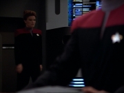 ariane179254_StarTrekVoyager_1x01_1x02-Caretaker_3535.jpg