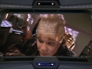 ariane179254_StarTrekVoyager_1x01_1x02-Caretaker_3745.jpg