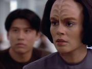 ariane179254_StarTrekVoyager_1x01_1x02-Caretaker_4244.jpg