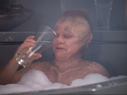 ariane179254_StarTrekVoyager_1x01_1x02-Caretaker_4359.jpg