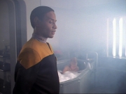 ariane179254_StarTrekVoyager_1x01_1x02-Caretaker_4377.jpg