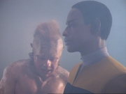 ariane179254_StarTrekVoyager_1x01_1x02-Caretaker_4404.jpg
